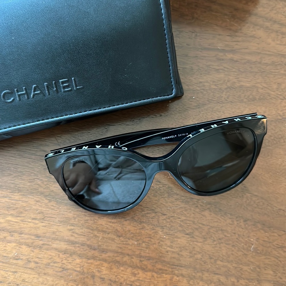 Chanel Butterfly Sunglasses 5414 Black with White Chanel Logo Great Condition